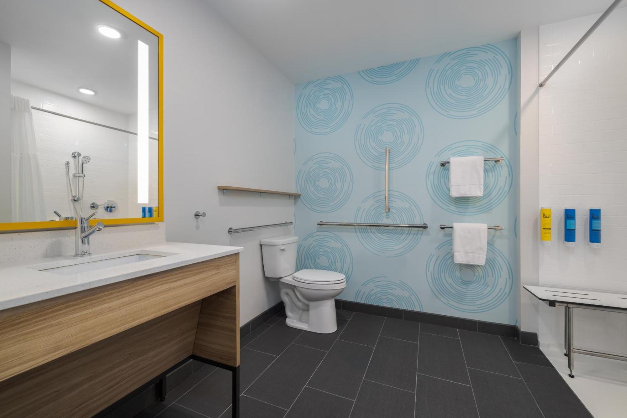 Hotel Tru By Hilton Oshkosh Exteriér fotografie
