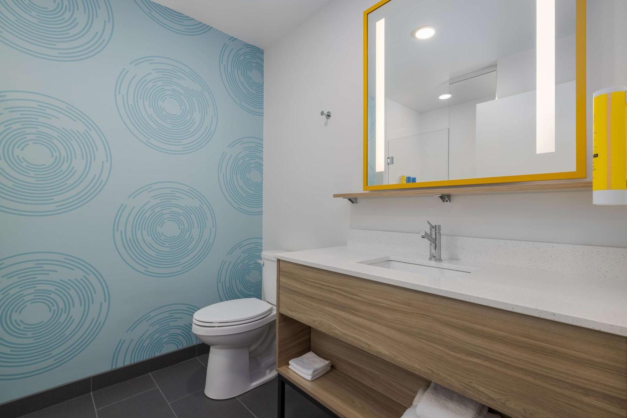 Hotel Tru By Hilton Oshkosh Exteriér fotografie