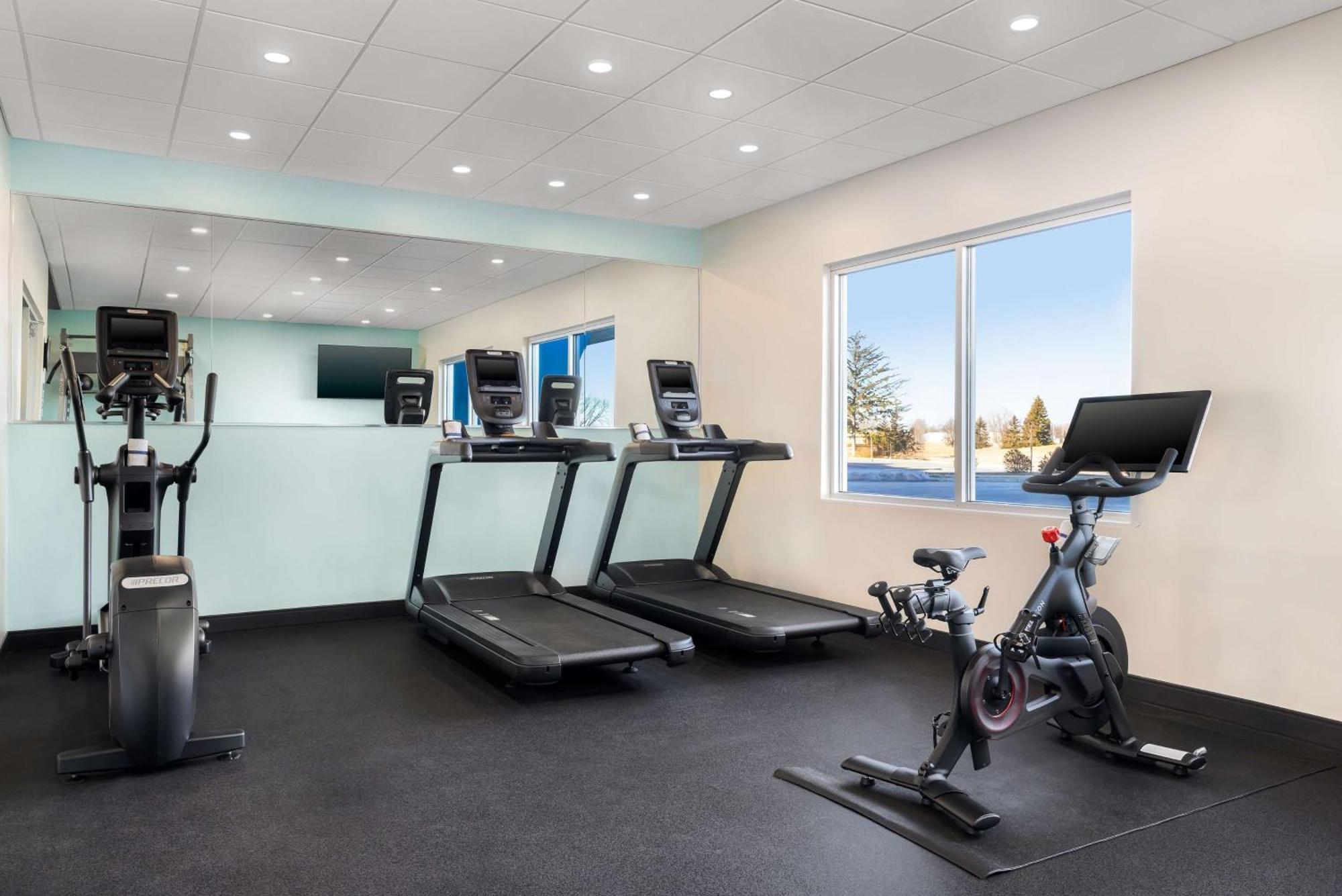 Hotel Tru By Hilton Oshkosh Exteriér fotografie