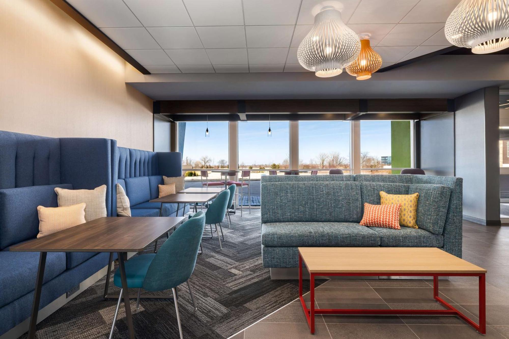 Hotel Tru By Hilton Oshkosh Exteriér fotografie